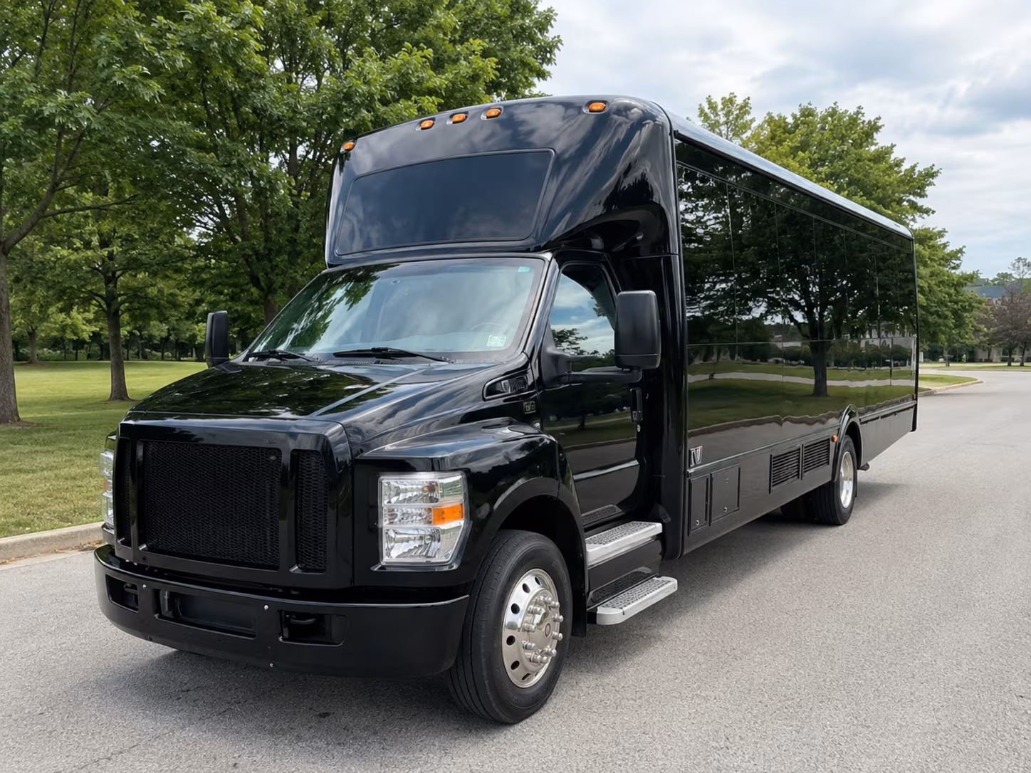 Milpitas Homecoming & Prom Party Bus Rentals